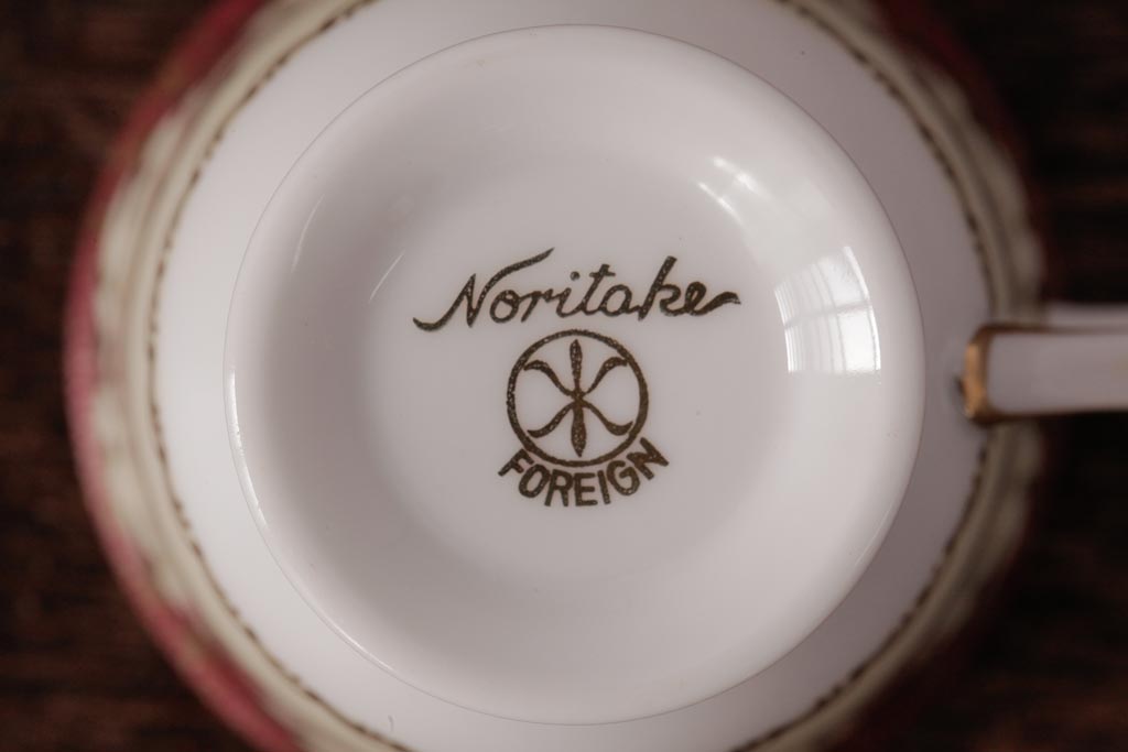 ノリタケ(Noritake、則武、日陶)　マルキ印　エレガントなデザインが魅力のカップ&ソーサー2客セット(1)