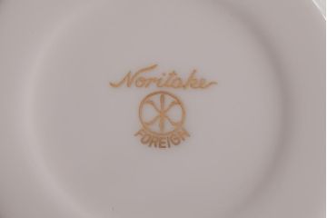 ノリタケ(Noritake、則武、日陶)　マルキ印　エレガントなデザインが魅力のカップ&ソーサー2客セット(1)