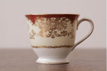 ノリタケ(Noritake、則武、日陶)　マルキ印　エレガントなデザインが魅力のカップ&ソーサー2客セット(2)