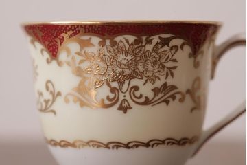 ノリタケ(Noritake、則武、日陶)　マルキ印　エレガントなデザインが魅力のカップ&ソーサー2客セット(2)