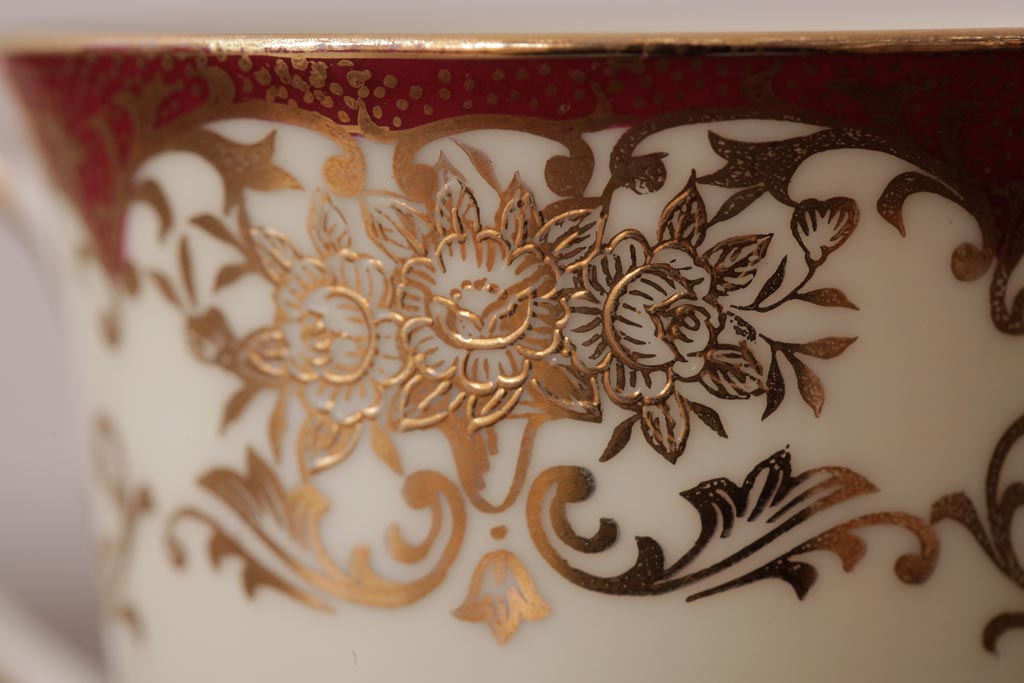 ノリタケ(Noritake、則武、日陶)　マルキ印　エレガントなデザインが魅力のカップ&ソーサー2客セット(2)