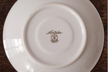 ノリタケ(Noritake、則武、日陶)　マルキ印　エレガントなデザインが魅力のカップ&ソーサー2客セット(2)