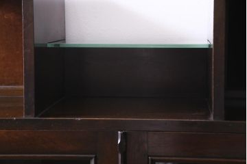 アンティーク家具　大正昭和初期　ナラ材　一味違った個性を放つ変わり型のブックケース(本箱、飾り棚)