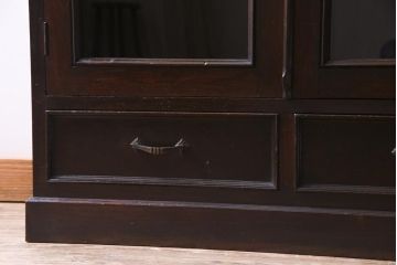 アンティーク家具　大正昭和初期　ナラ材　一味違った個性を放つ変わり型のブックケース(本箱、飾り棚)