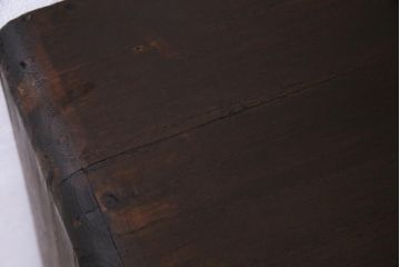 レトロ家具　昭和中期　桐材　鉄脚　ダイヤガラスがレトロな雰囲気を漂わせる箪笥ローボード(収納棚)