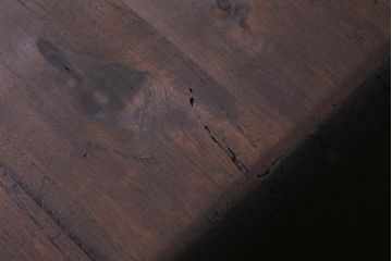 レトロ家具　昭和中期　桐材　鉄脚　ダイヤガラスがレトロな雰囲気を漂わせる箪笥ローボード(収納棚)