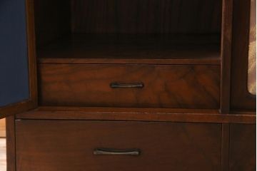 和製アンティーク　桑材・桐材　品のある佇まいが魅力的な指物家具の飾り棚(収納棚、戸棚、桐箪笥、桐たんす)