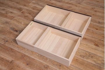 中古　北海道民芸家具　#138　落ち着いた色味のクラシカルなサイドボード(収納棚、戸棚)