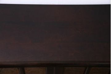 中古　北海道民芸家具　#138　落ち着いた色味のクラシカルなサイドボード(収納棚、戸棚)