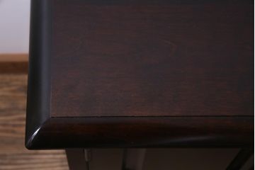 中古　北海道民芸家具　#138　落ち着いた色味のクラシカルなサイドボード(収納棚、戸棚)