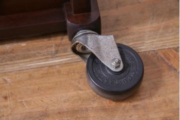 中古　松本民芸家具　上品な雰囲気醸し出すA型ワゴン(キッチンワゴン、キャスターワゴン)(定価約12万円)