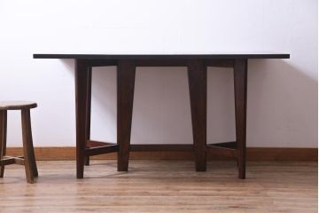 中古　民芸家具　スタイリッシュな佇まいが魅力のバタフライテーブル(ダイニングテーブル、食卓)