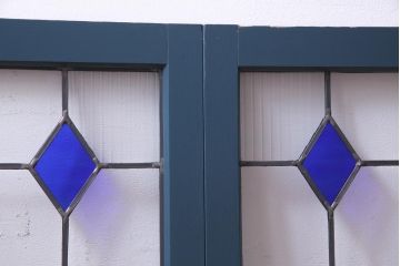 ラフジュ工房オリジナル　古建具リメイク　モールガラス　ステンドグラスがノスタルジックな雰囲気漂う戸棚(収納棚、サイドボード)