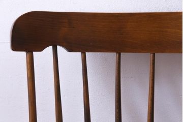 ヴィンテージ家具　ビンテージ　やすらぎの空間づくりにぴったりなロッキングチェア(アームチェア)