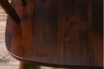 ヴィンテージ家具　ビンテージ　やすらぎの空間づくりにぴったりなロッキングチェア(アームチェア)