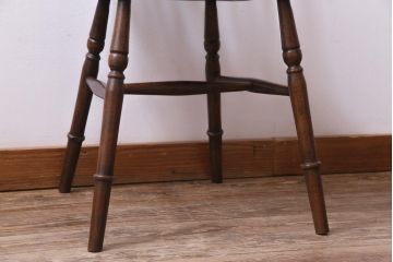 ヴィンテージ家具　イギリスビンテージ　背もたれの透かし彫りがお洒落なホイールバックチェア(板座チェア、ダイニングチェア)(1)
