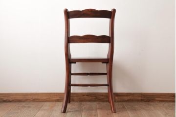 中古　九州民芸家具　赤みがかった色合いと艶が美しいダイニングチェア(板座チェア、ワークチェア)(1)