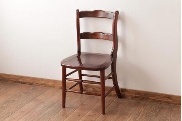 中古　九州民芸家具　赤みがかった色合いと艶が美しいダイニングチェア(板座チェア、ワークチェア)(1)