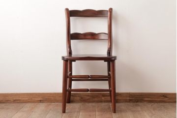 中古　九州民芸家具　赤みがかった色合いと艶が美しいダイニングチェア(板座チェア、ワークチェア)(1)