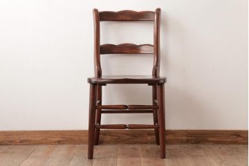 中古　九州民芸家具　赤みがかった色合いと艶が美しいダイニングチェア(板座チェア、ワークチェア)(2)