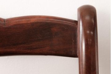 中古　九州民芸家具　赤みがかった色合いと艶が美しいダイニングチェア(板座チェア、ワークチェア)(2)