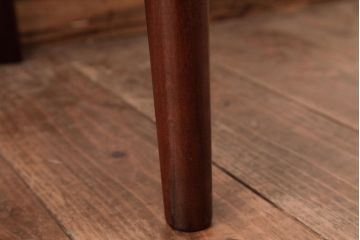 中古　九州民芸家具　赤みがかった色合いと艶が美しいダイニングチェア(板座チェア、ワークチェア)(2)