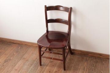 中古　九州民芸家具　赤みがかった色合いと艶が美しいダイニングチェア(板座チェア、ワークチェア)(3)