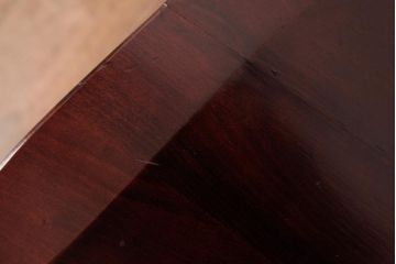中古　九州民芸家具　赤みがかった色合いと艶が美しいダイニングチェア(板座チェア、ワークチェア)(3)