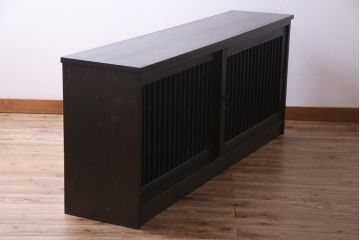 ラフジュ工房オリジナル　リメイク　アンティークの古い建具が味わい深いローボード(ガラス戸棚、収納棚)