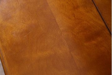 中古　横浜ダニエル(daniel)　A-305　クラシカルな佇まいの上質なライティングデスク(机、在宅ワーク、在宅用)(定価約47万円)