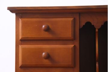 中古　横浜ダニエル(daniel)　A-305　クラシカルな佇まいの上質なライティングデスク(机、在宅ワーク、在宅用)(定価約47万円)