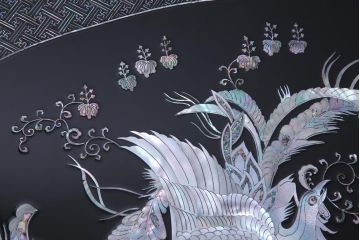 中古　民芸家具　気品あふれる空間づくりにおすすめな螺鈿細工の座卓(ローテーブル、センターテーブル)(定価約80万円)