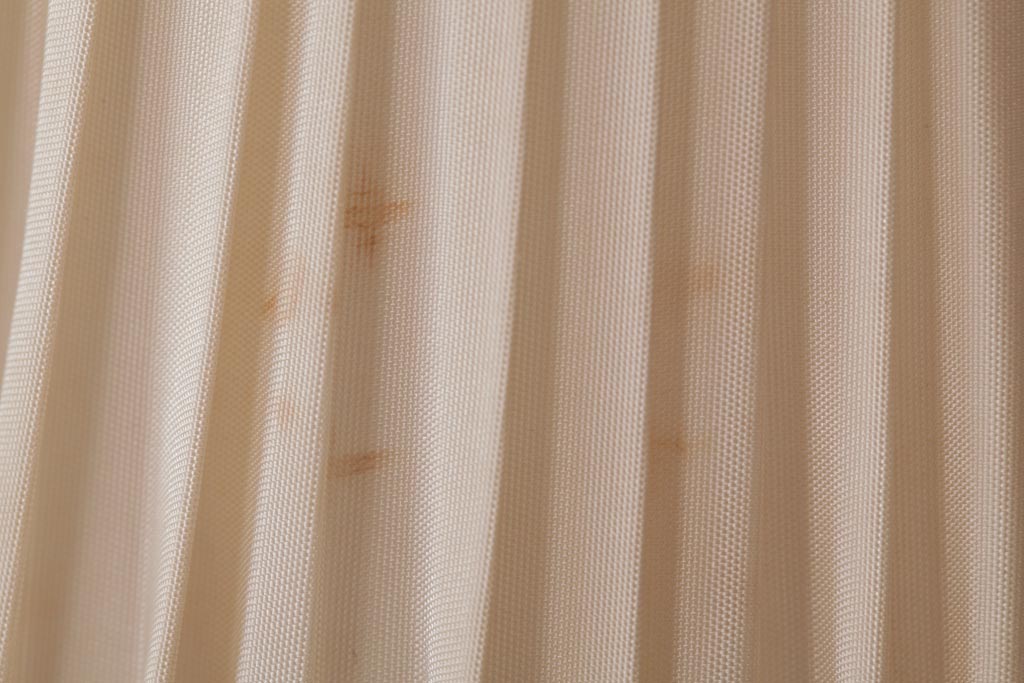 フランスビンテージ　フリンジ飾りがおしゃれなスタンドライト(テーブルランプ)