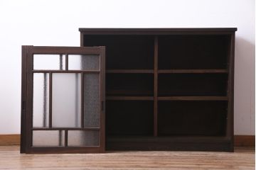 ラフジュ工房オリジナル　リメイク家具　ダイヤガラスとすりガラスを組合せた情緒あふれる戸棚(収納棚、サイドボード)