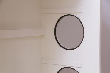 ラフジュ工房オリジナル　古建具リメイク　ノスタルジックなステンドグラス入り戸棚(収納棚、サイドボード、キャビネット)
