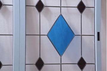 ラフジュ工房オリジナル　古建具リメイク　ステンドグラスがおしゃれな戸棚(収納棚、サイドボード)