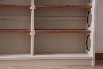 ラフジュ工房オリジナル　古建具リメイク　ステンドグラスがおしゃれな戸棚(収納棚、サイドボード)