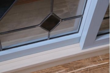 ラフジュ工房オリジナル　古建具リメイク　ステンドグラスがおしゃれな戸棚(収納棚、サイドボード)