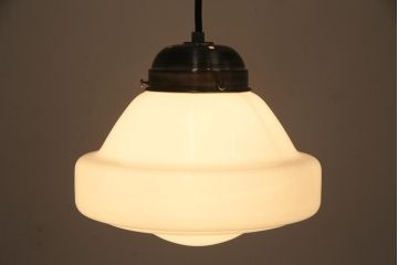 大正昭和初期(戦前)　おしゃれなガラスシェード照明(天井照明、吊り下げ照明)(1)