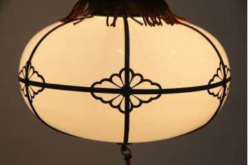 和製アンティーク　雪洞型　菊菱模様が和の雰囲気を引き立てる天井照明(吊り下げ照明)