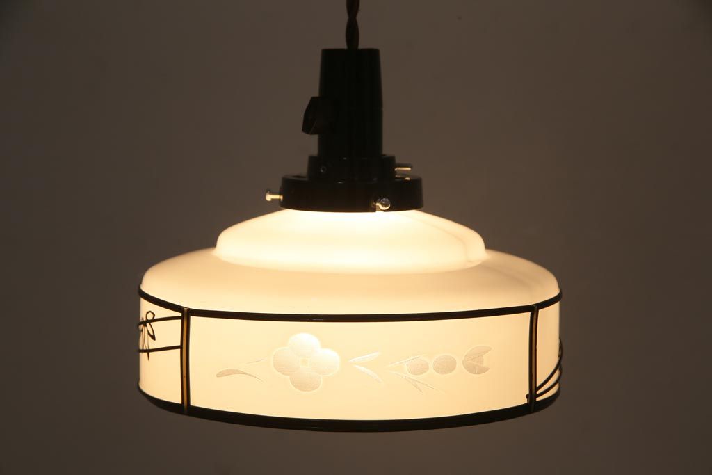 昭和レトロ　日本風情が感じられるペンダントライト(天井照明)