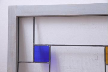 ラフジュ工房オリジナル　古建具リメイク　おしゃれなステンドグラス入り戸棚(収納棚、サイドボード)