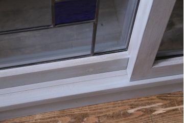 ラフジュ工房オリジナル　古建具リメイク　おしゃれなステンドグラス入り戸棚(収納棚、サイドボード)