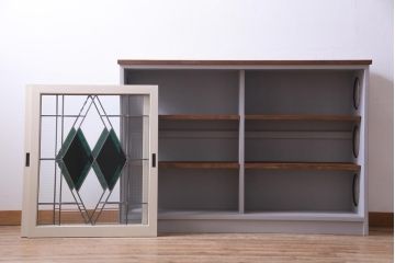 ラフジュ工房オリジナル　古建具リメイク　ステンドグラス入りのモダンな戸棚(収納棚、サイドボード)