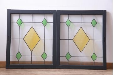ラフジュ工房オリジナル　古建具リメイク　ステンドグラス入りのおしゃれな戸棚(収納棚、サイドボード)
