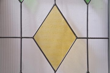 ラフジュ工房オリジナル　古建具リメイク　ステンドグラス入りのおしゃれな戸棚(収納棚、サイドボード)