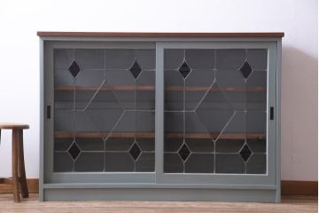 ラフジュ工房オリジナル　古建具リメイク　レトロモダンなステンドグラス入り戸棚(収納棚、サイドボード)