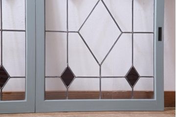 ラフジュ工房オリジナル　古建具リメイク　レトロモダンなステンドグラス入り戸棚(収納棚、サイドボード)