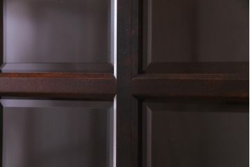 中古　北海道民芸家具　HM160K　落ち着いた色合いが上品な食器棚(本箱、収納棚)(定価約45万)(1)