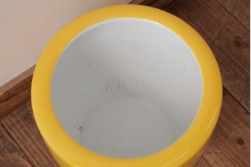 アンティーク雑貨　オールドノリタケ(日陶・則武)　黄色地　無紋様で取り入れやすい火鉢(手あぶり、鉢カバー)